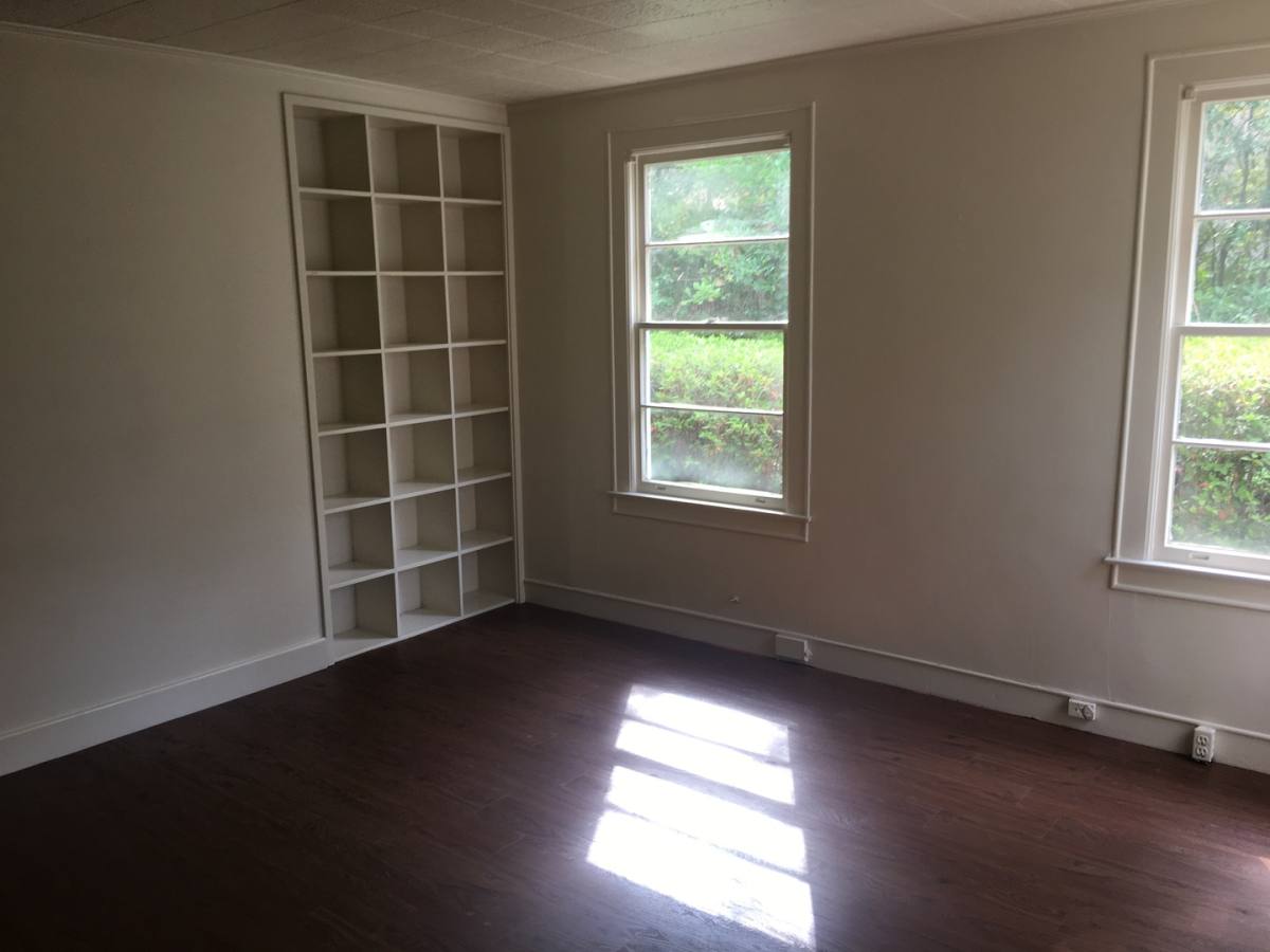 Apartment for rent at 301 E Ann St, Valdosta, GA 31601