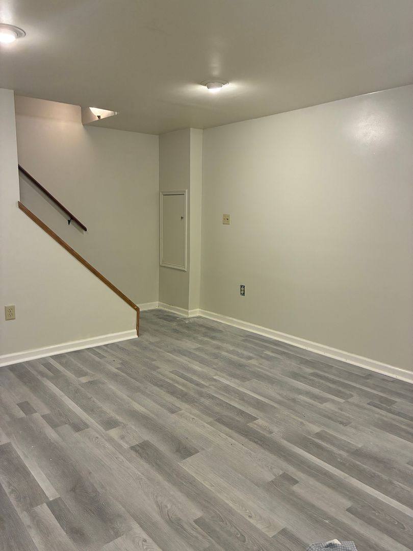 Townhouse for rent at 172 Center St, Hanover, PA 17331