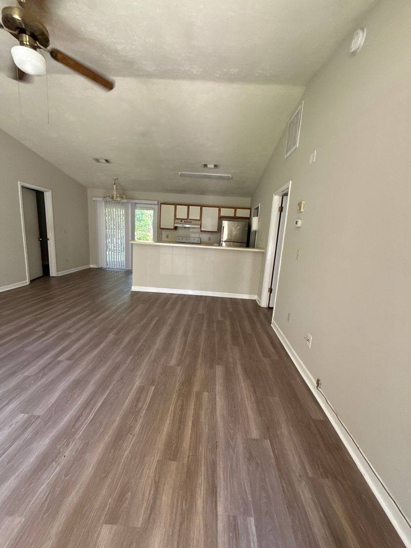 Apartment for rent at 904 Bald Eagle Run, Tallahassee, FL 32304