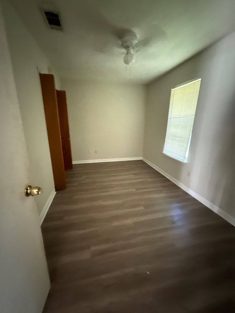 Apartment for rent at 904 Bald Eagle Run, Tallahassee, FL 32304
