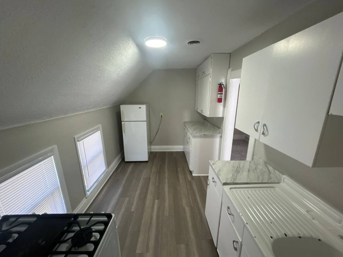 House for rent at 913 Ave A, Council Bluffs, IA 51503