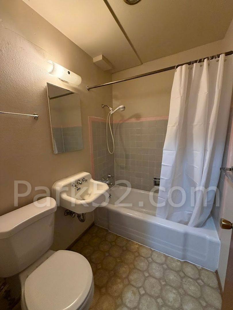 Apartment for rent at 3402 S 54th St, Tacoma, WA 98409