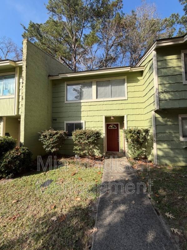 Townhouse for rent at 527 Tibet Ave #3, Savannah, GA 31406