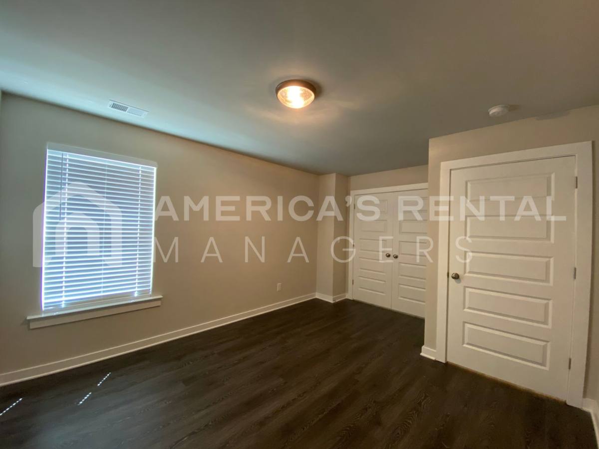 House for rent at 495 Ridge View Circle, Jemison, AL 35085