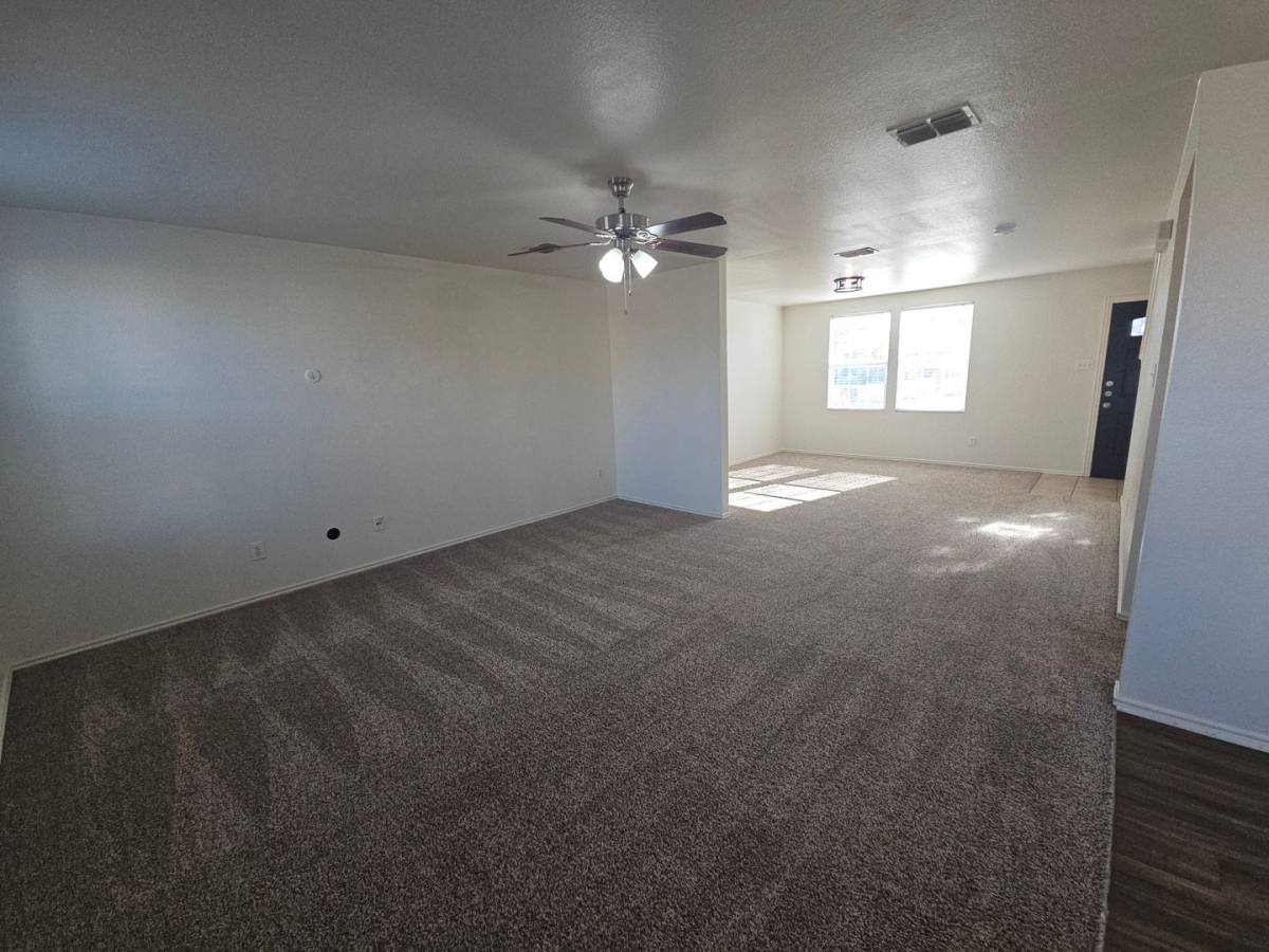 House for rent at 1432 Lauren Dr, Burleson, TX 76028