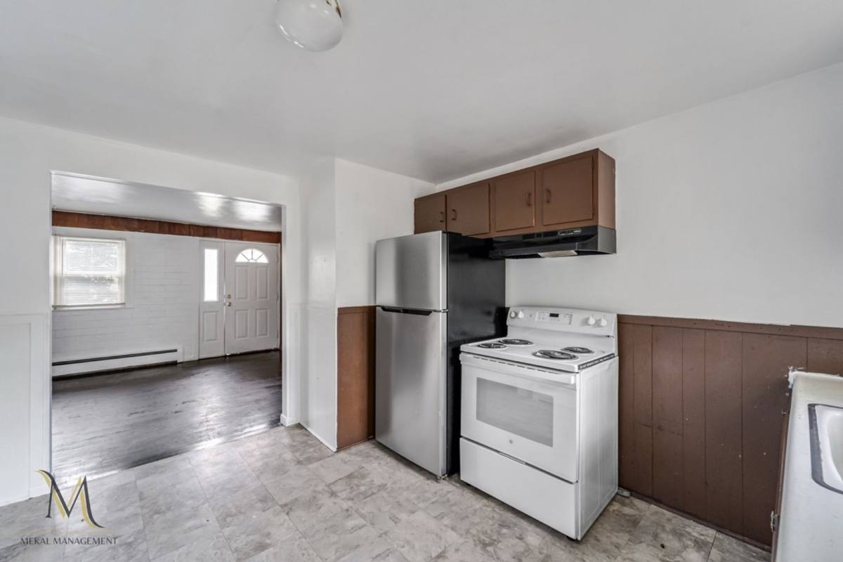 Apartment for rent at 39 -49 Montello Rd, Chicopee, MA 01013