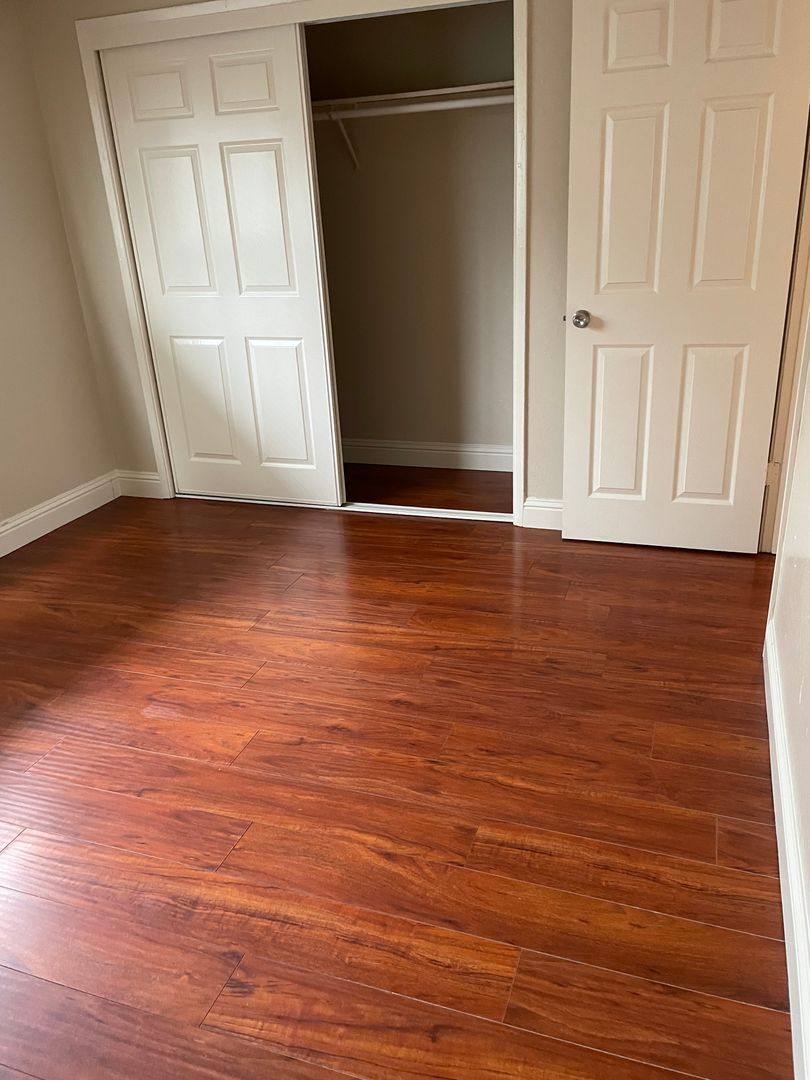 Apartment for rent at 310 Market Place, Menlo Park, CA 94025