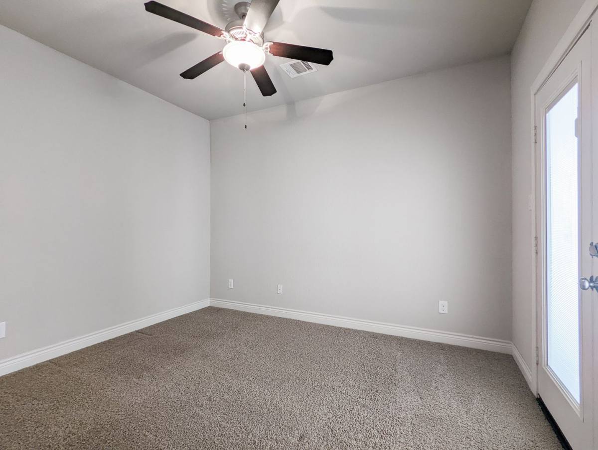 House for rent at 5323 Kiam St, Houston, TX 77007