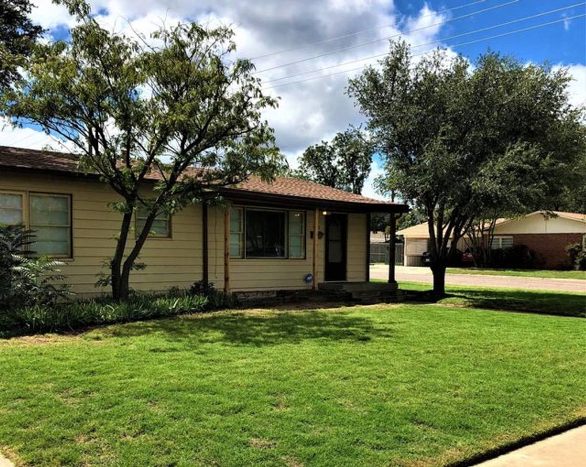 House for rent at 3019 42nd St, Lubbock, TX 79413