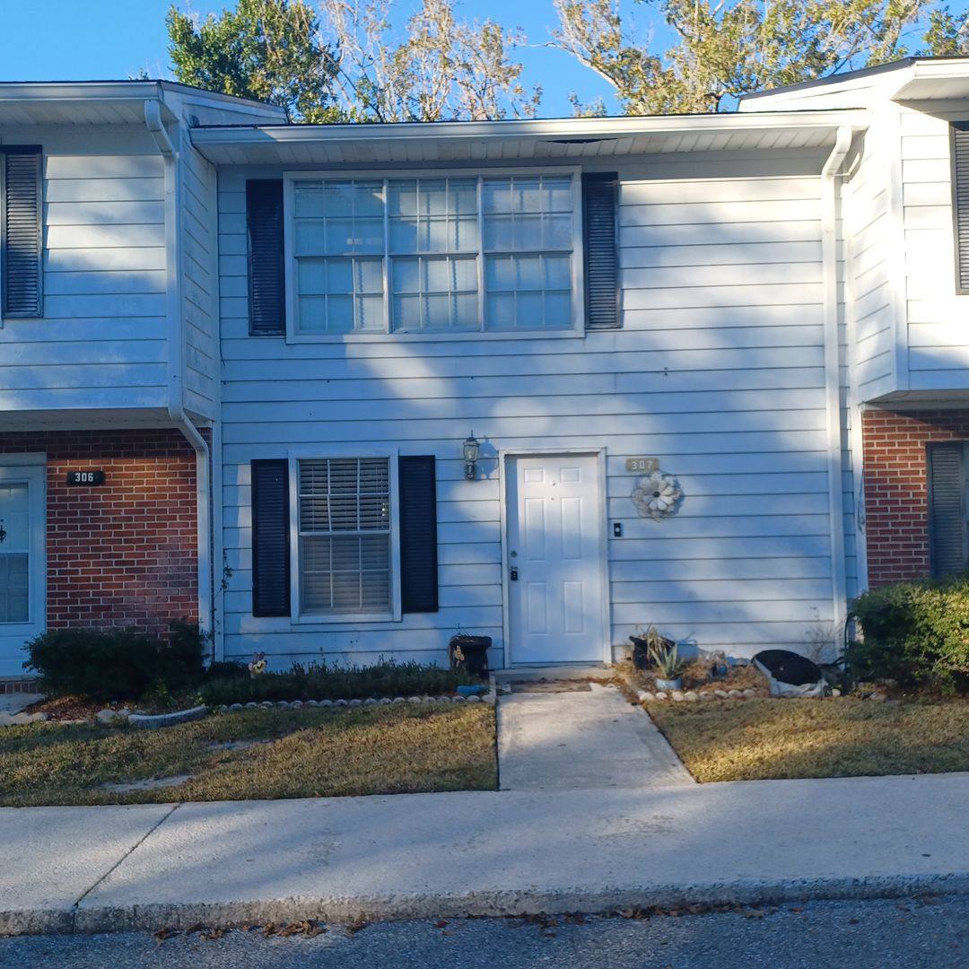 Condo for rent at 307 Kettering Terrace, Orange Park, FL 32073