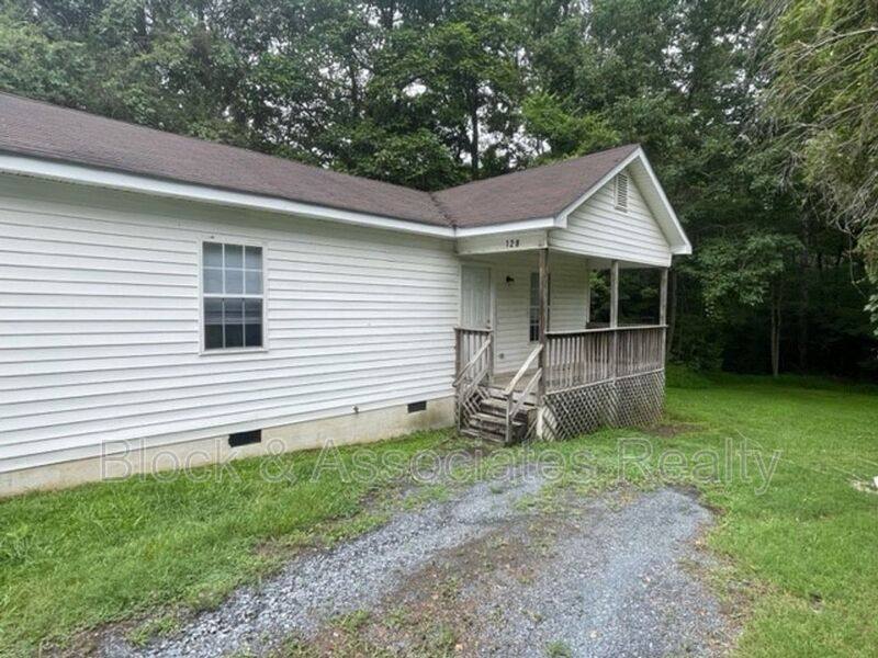 House for rent at 128 W St, Asheboro, NC 27205