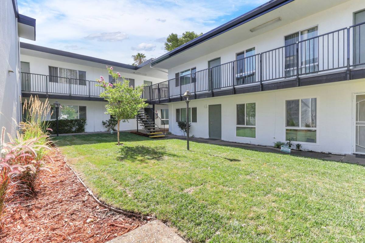 Apartment for rent at 5600 Marconi Ave, Carmichael, CA 95608