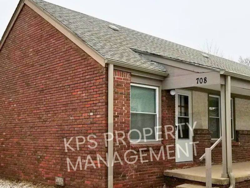 Apartment for rent at 708 S Ida St #3, Wichita, KS 67211