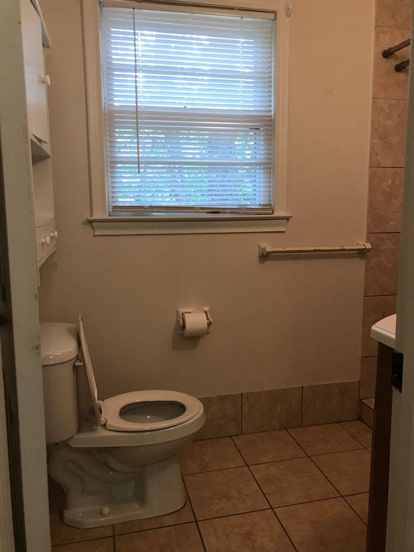 Apartment for rent at 1406 Atkamire Dr, Tallahassee, FL 32304