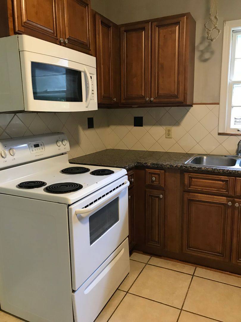 Apartment for rent at 1406 Atkamire Dr, Tallahassee, FL 32304
