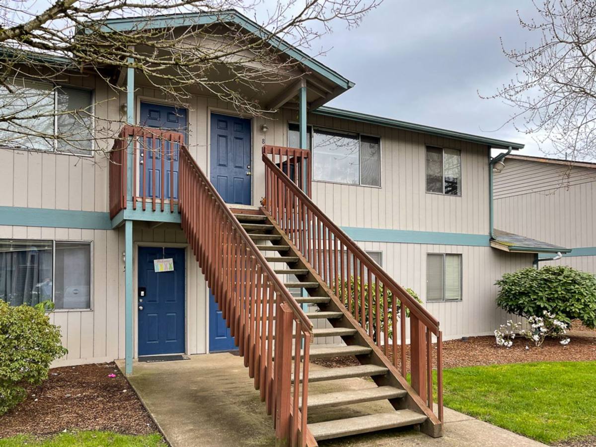 Apartment for rent at 1560 Newberg Highway 1, Woodburn, OR 97071