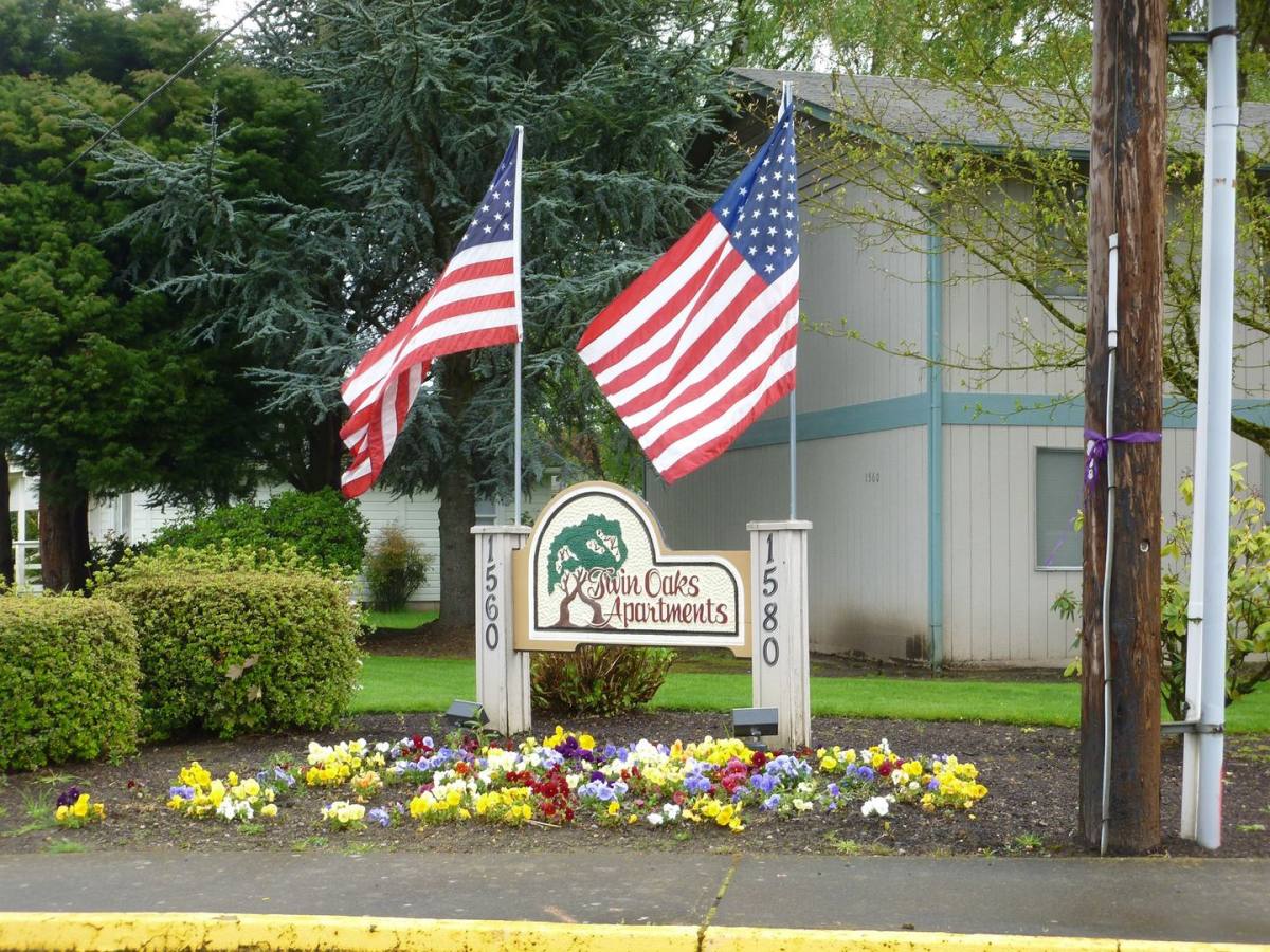 Apartment for rent at 1560 Newberg Highway 1, Woodburn, OR 97071