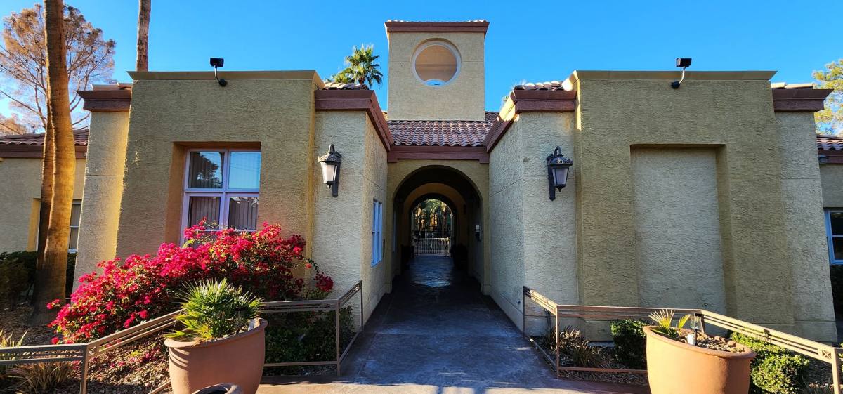 Apartment for rent at 210 E Flamingo Rd, Las Vegas, NV 89169