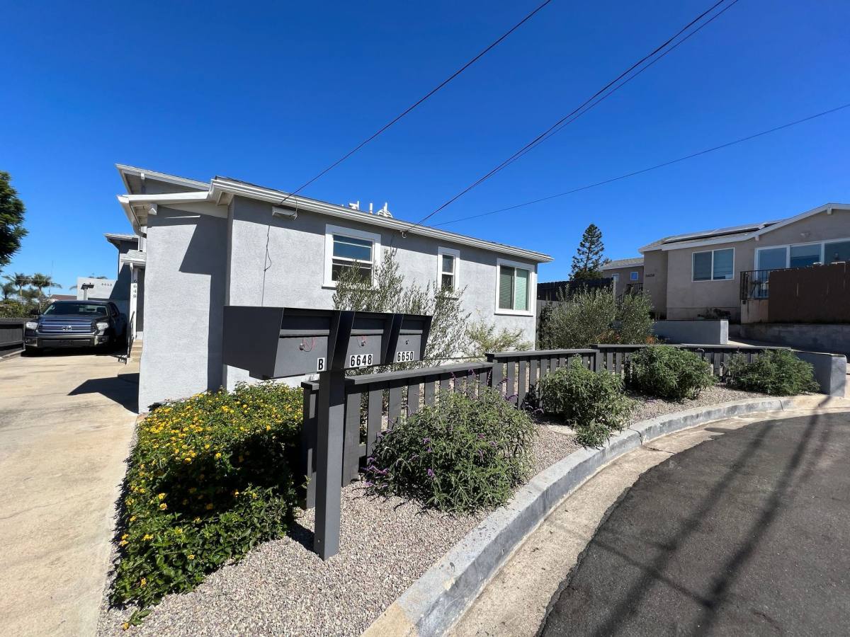 6648-6650 Bell Court, San Diego, CA 92111
