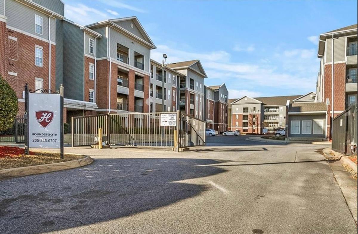 Condo for rent at 700 15th St, Tuscaloosa, AL 35401