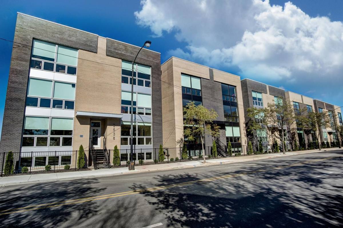 2528-2538 W Addison, Chicago, IL 60618