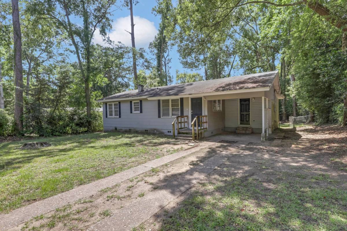 House for rent at 1621 Mayhew, Tallahassee, FL 32304