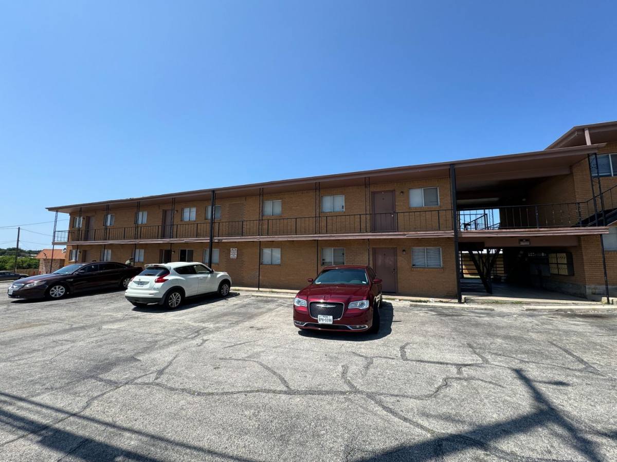 Apartment for rent at 805 W Hallmark Ave, Killeen, TX 76541