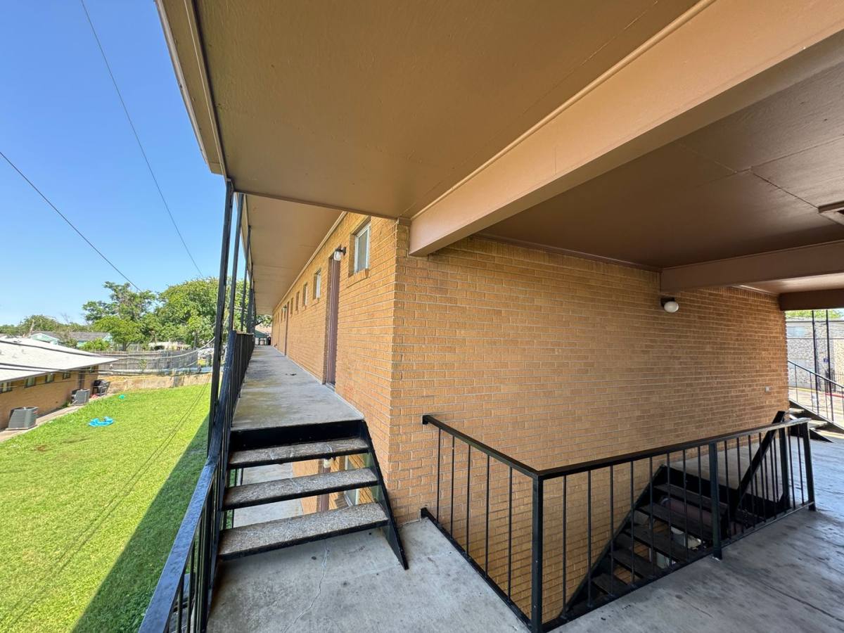 Apartment for rent at 805 W Hallmark Ave, Killeen, TX 76541