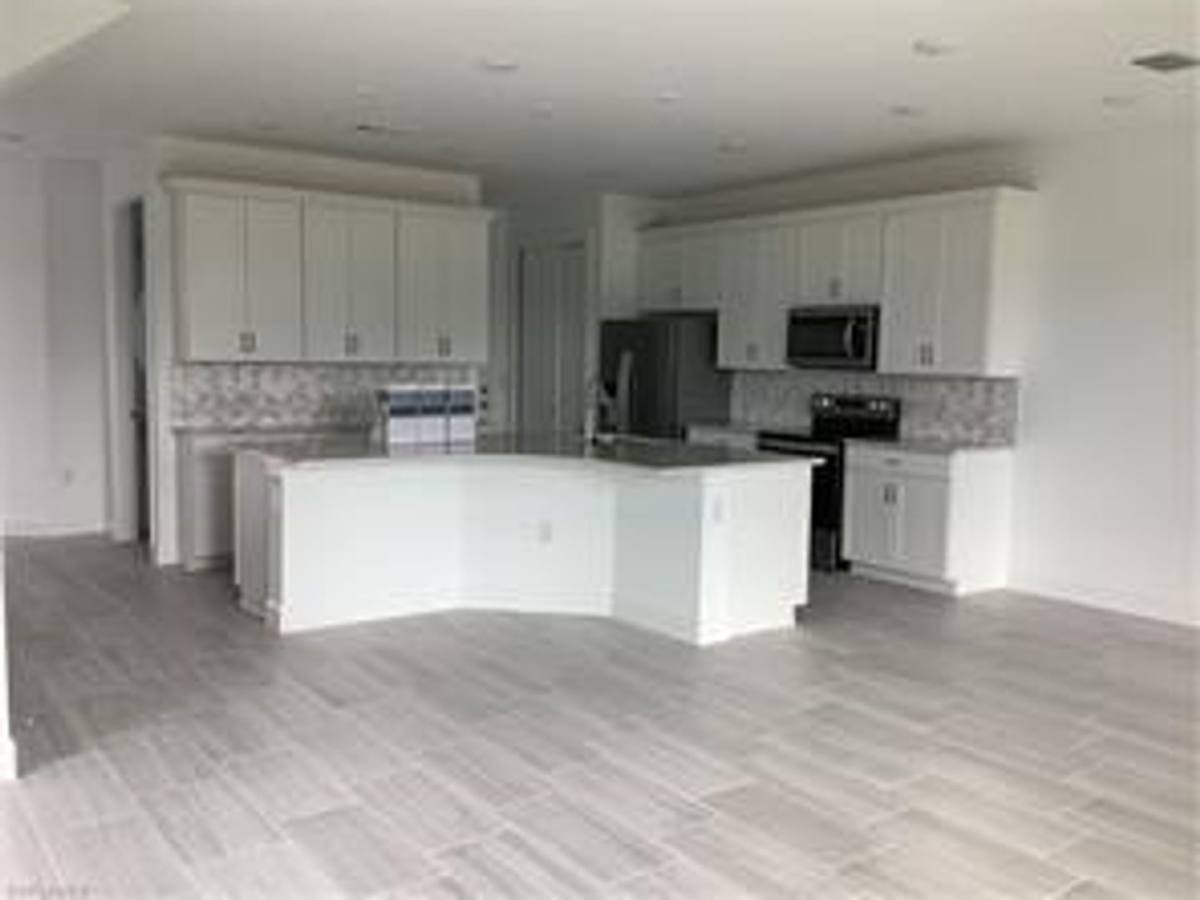Townhouse for rent at 4275 Sonoma Oaks Circle, Naples, FL 34119