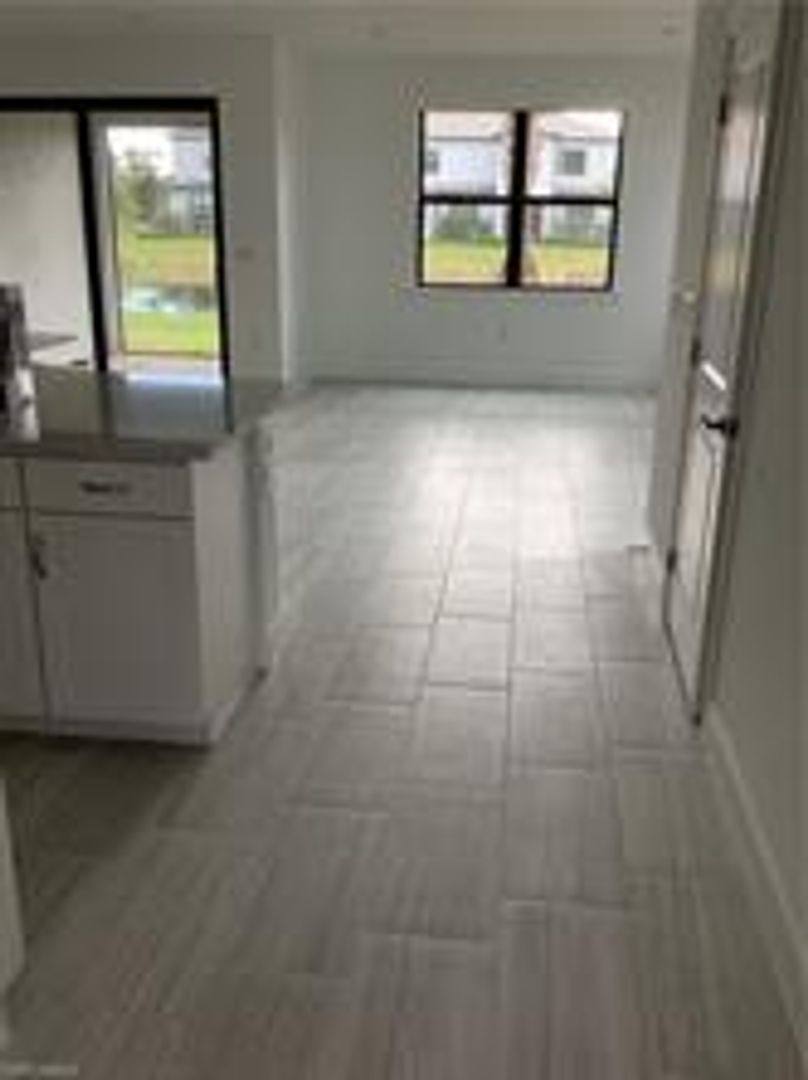 Townhouse for rent at 4275 Sonoma Oaks Circle, Naples, FL 34119