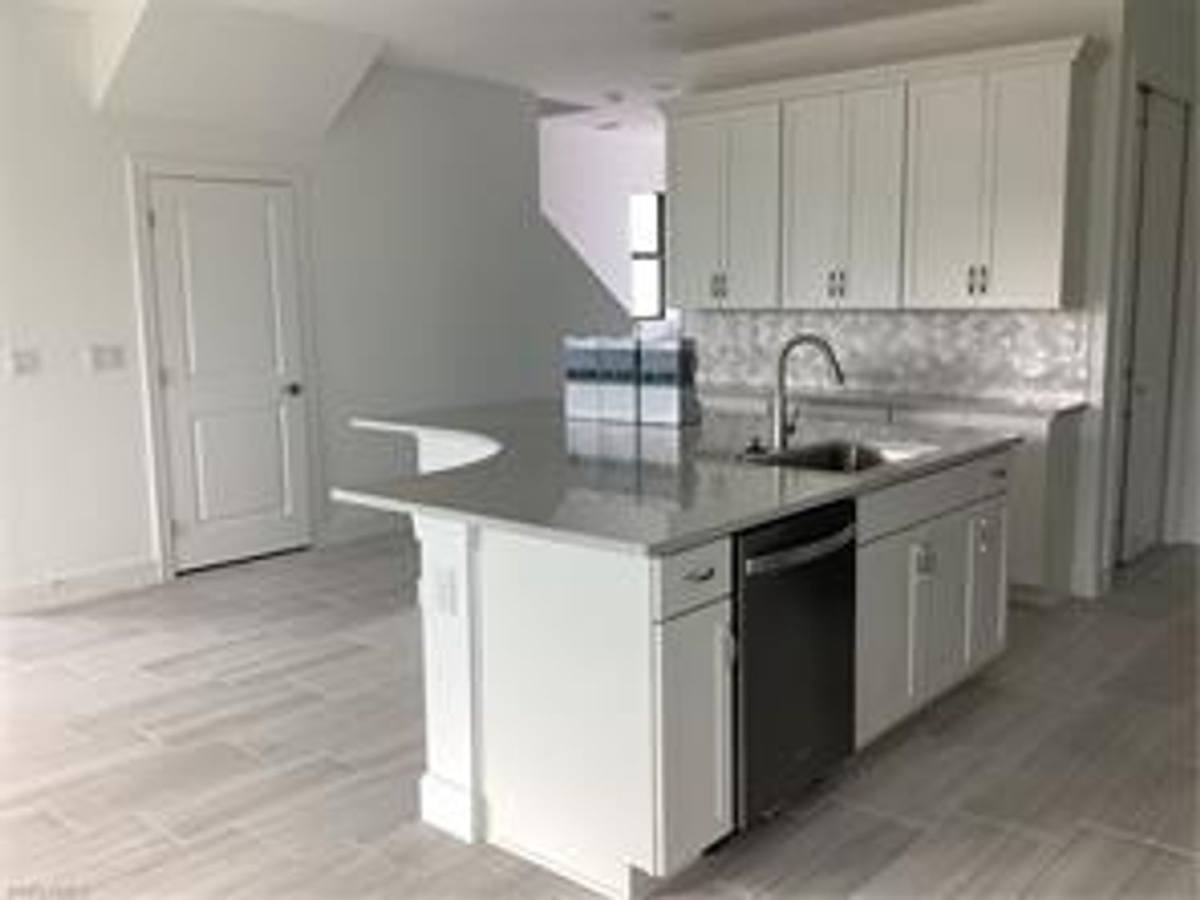 Townhouse for rent at 4275 Sonoma Oaks Circle, Naples, FL 34119