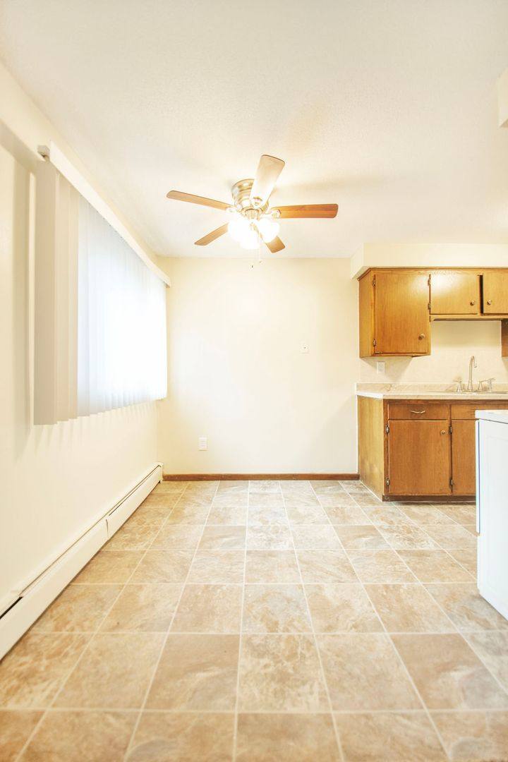 Apartment for rent at 101 Glenbrook Rd, Wayzata, MN 55391