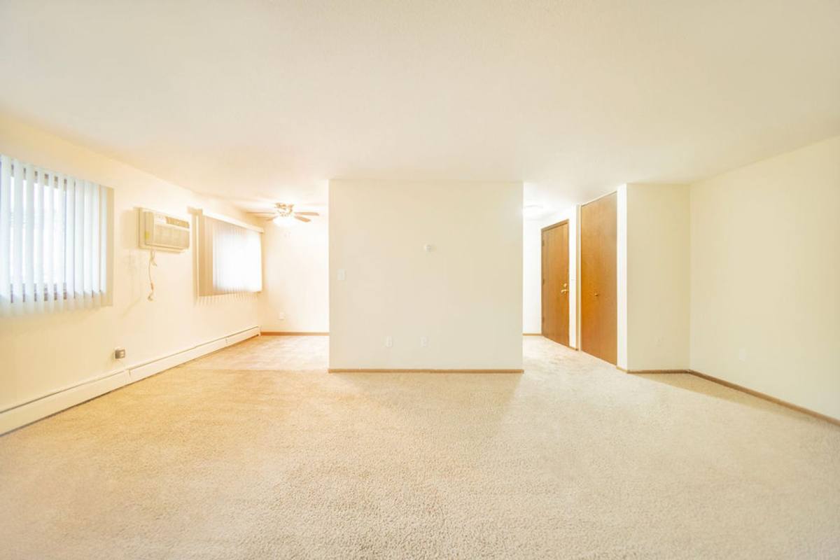 Apartment for rent at 101 Glenbrook Rd, Wayzata, MN 55391