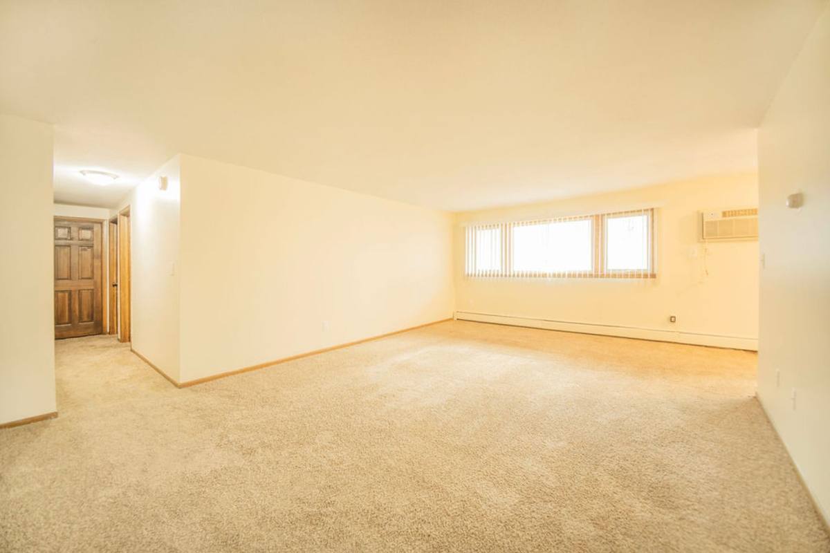 Apartment for rent at 101 Glenbrook Rd, Wayzata, MN 55391