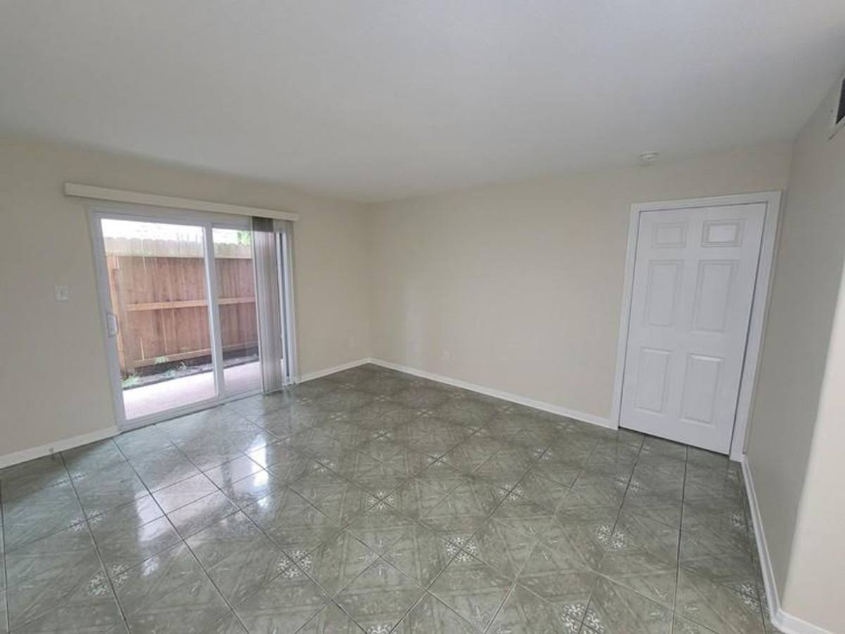 Condo for rent at 215 Post Office, Galveston, TX 77550