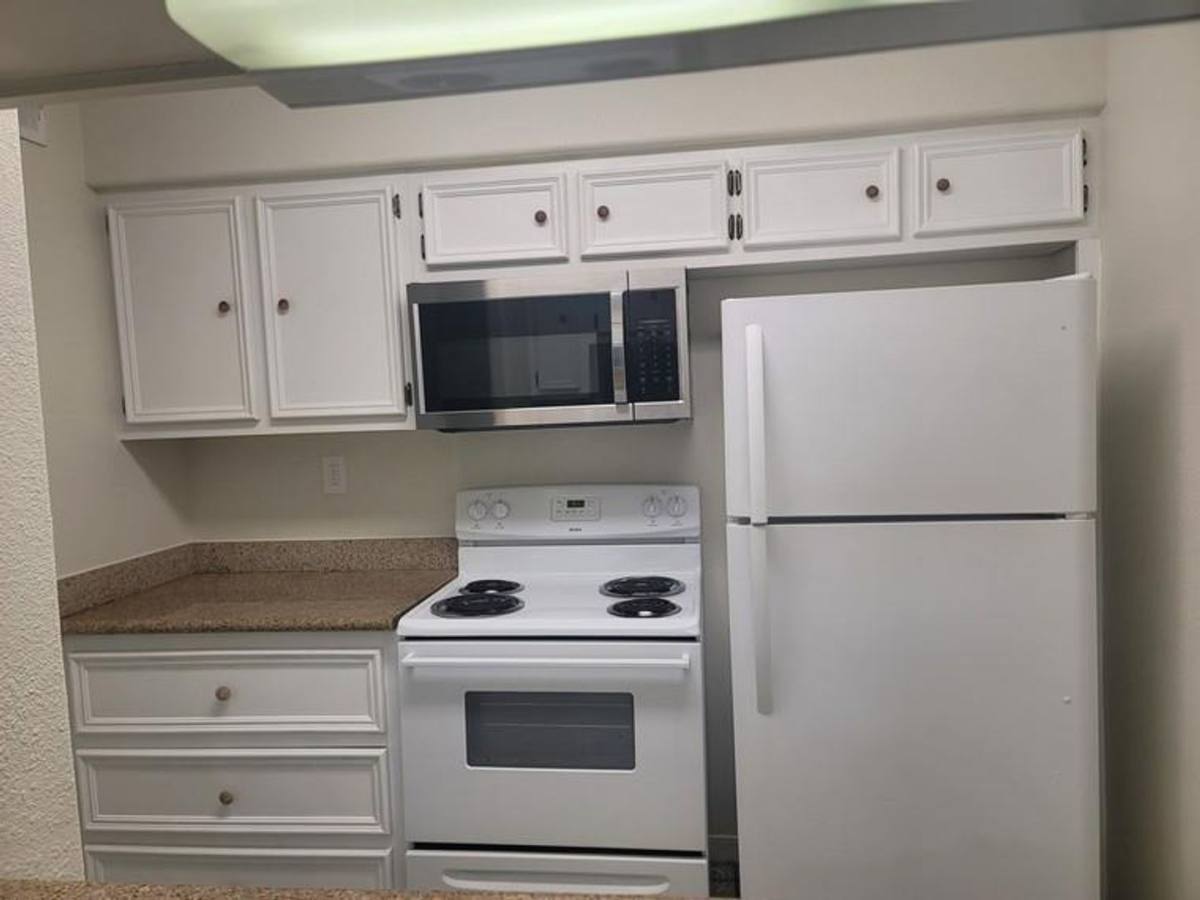 Condo for rent at 215 Post Office, Galveston, TX 77550