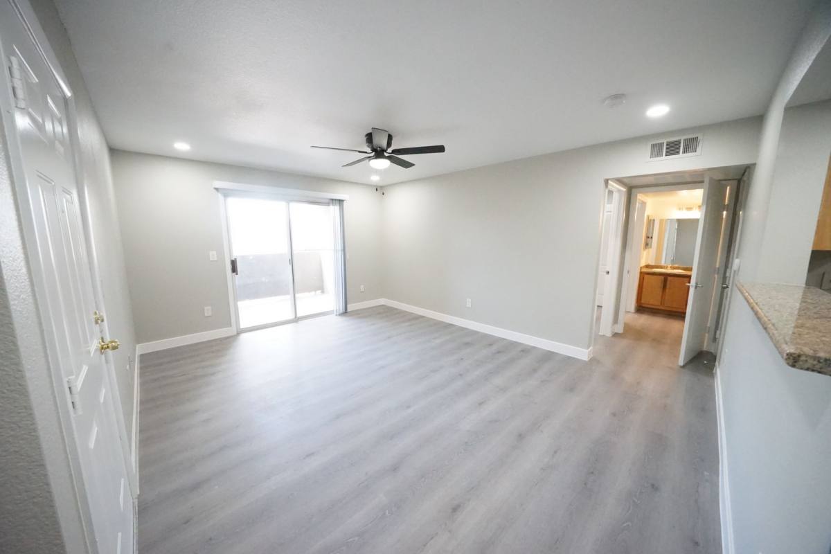 Condo for rent at 5055 W Hacienda Ave, Las Vegas, NV 89118