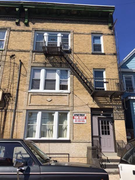 Apartment for rent at 123 W 54th St, Bayonne, NJ 07002