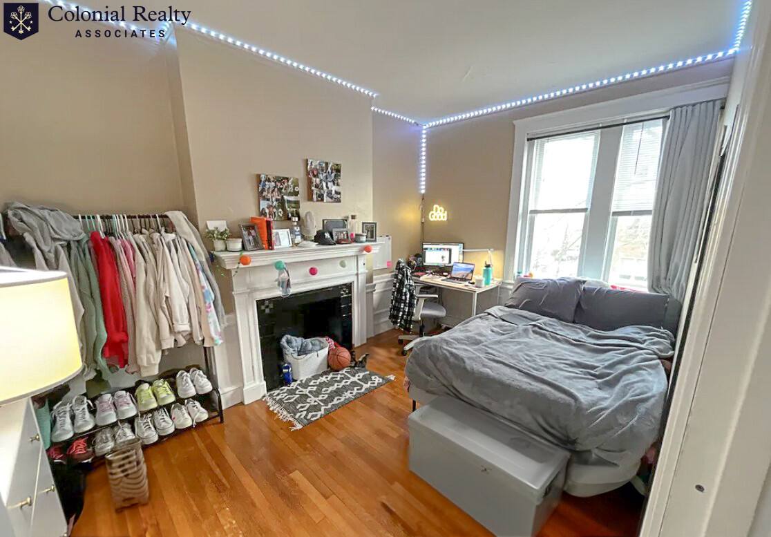 330 Saint Paul St, Brookline, MA 02446