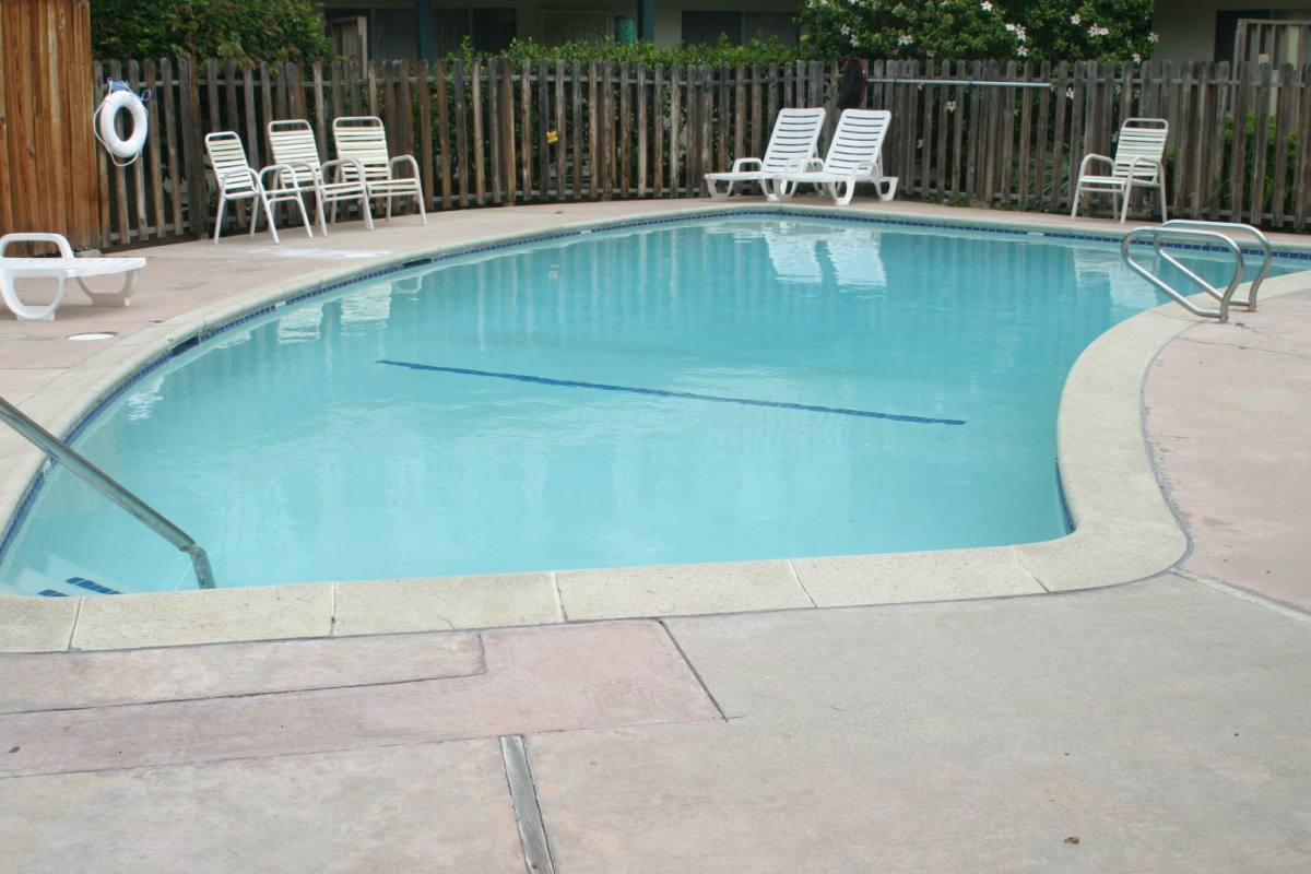 Apartment for rent at 3929 W 242nd St, Torrance, CA 90505