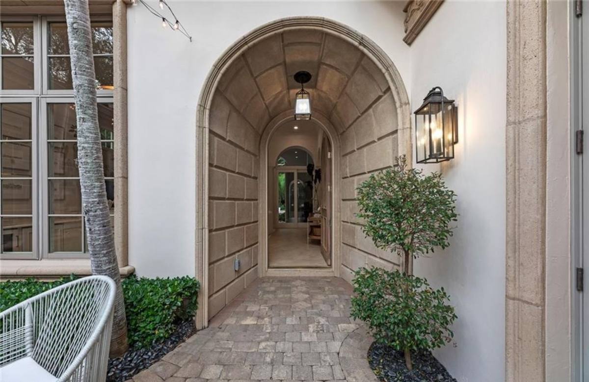 House for rent at 15627 Villoresi Way, Naples, FL 34110