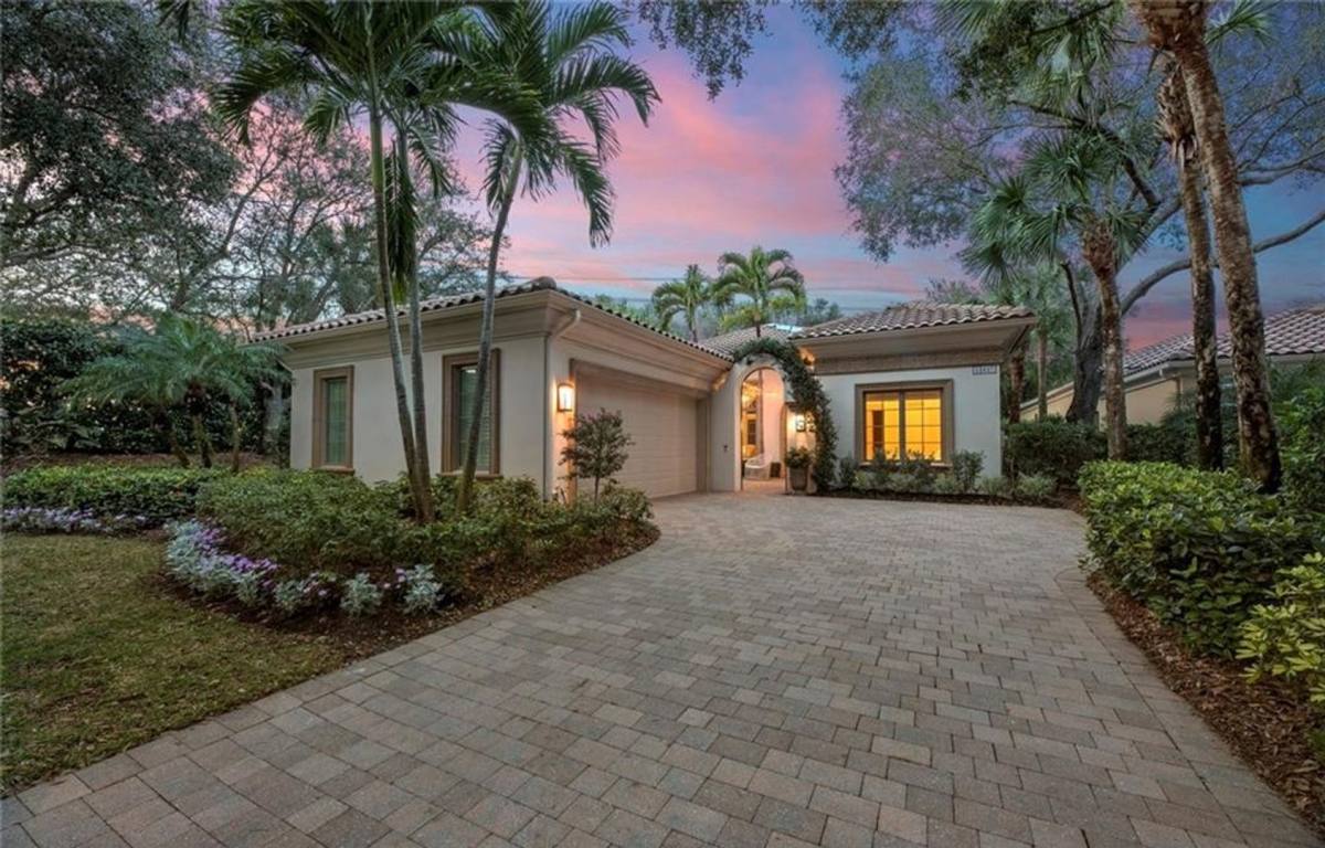House for rent at 15627 Villoresi Way, Naples, FL 34110