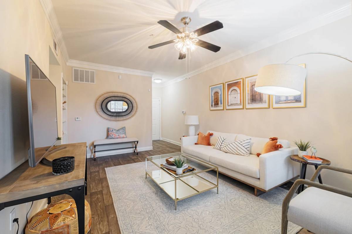 Apartment for rent at 1200 Winrock Blvd #10WS, Houston, TX 77057