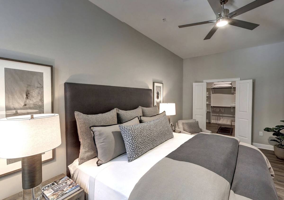 Apartment for rent at 2111 Austin St #21AN2, Houston, TX 77002
