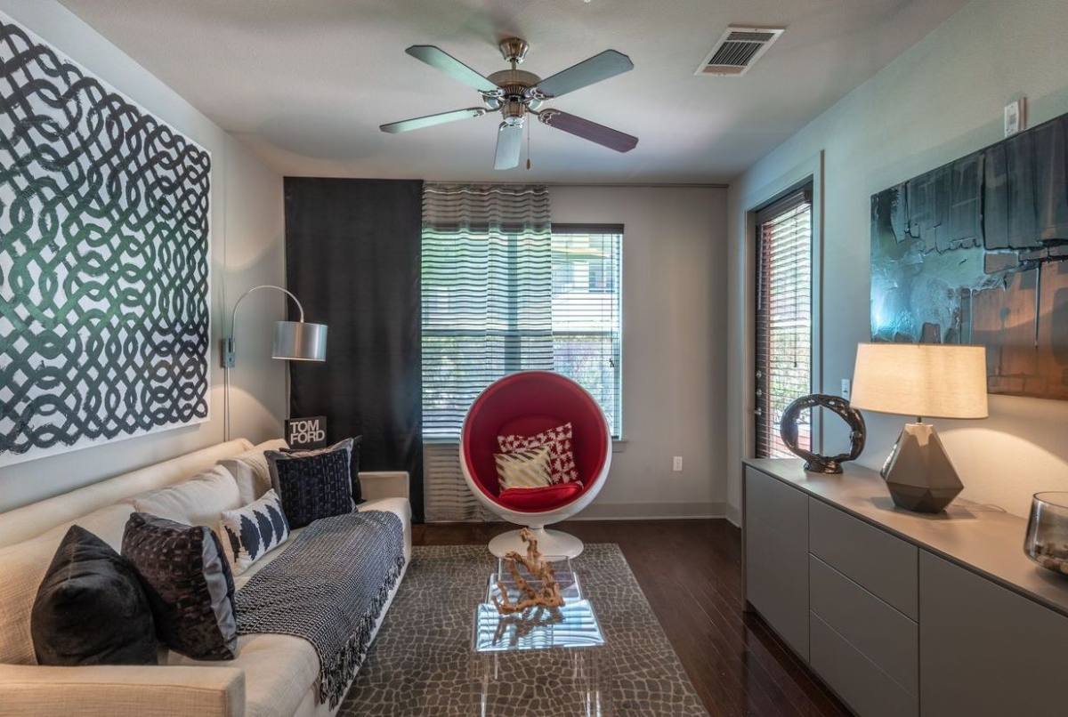 Apartment for rent at 2411 Washington Ave #24EW, Houston, TX 77007