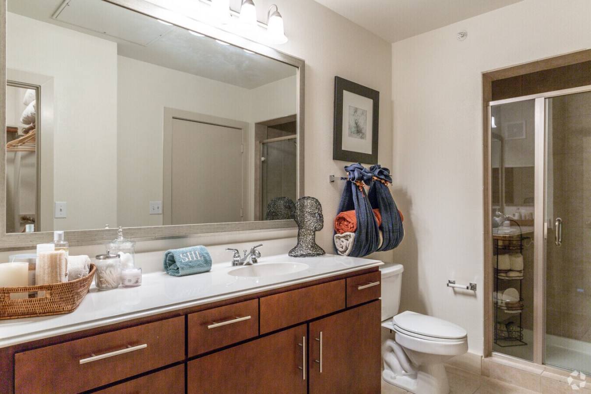Apartment for rent at 2424 Sawyer Heights St #SHL2, Houston, TX 77007