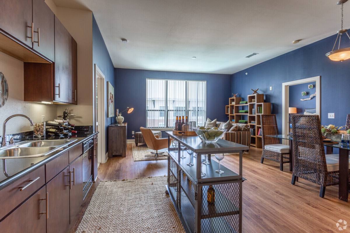 Apartment for rent at 2424 Sawyer Heights St #SHL2, Houston, TX 77007