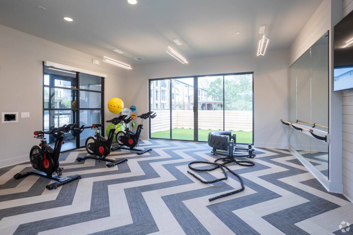 Apartment for rent at 15500 Middlebrook Dr #ATCL2, Houston, TX 77058