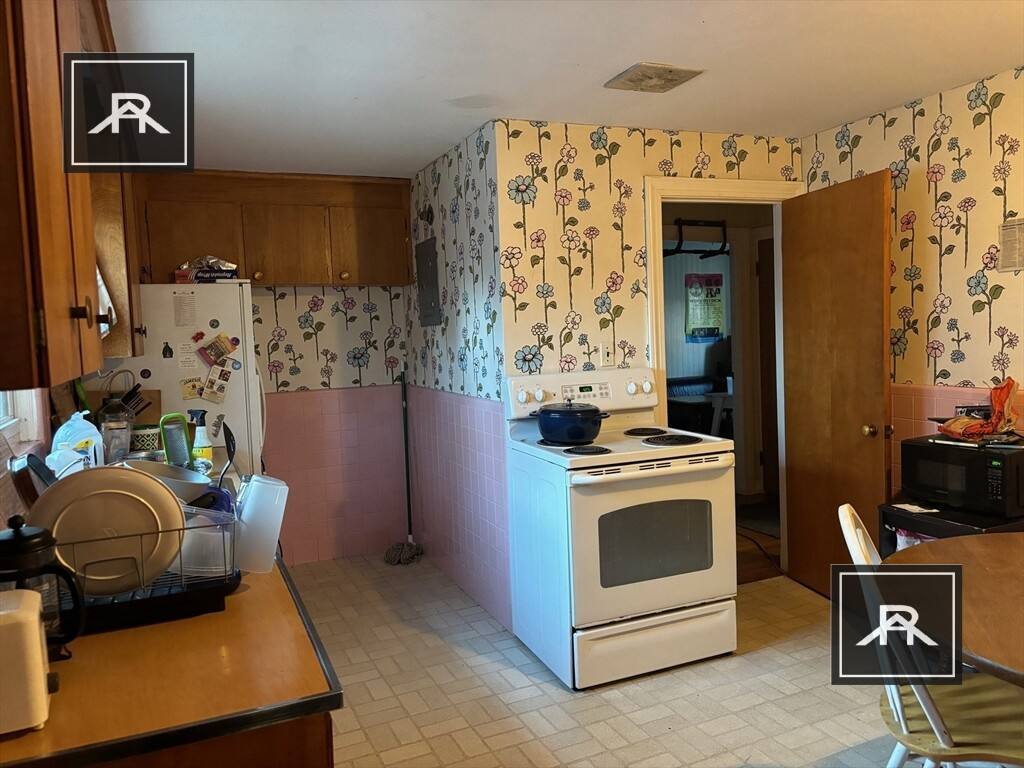Apartment for rent at 18A Caltha, Brighton, MA 02135