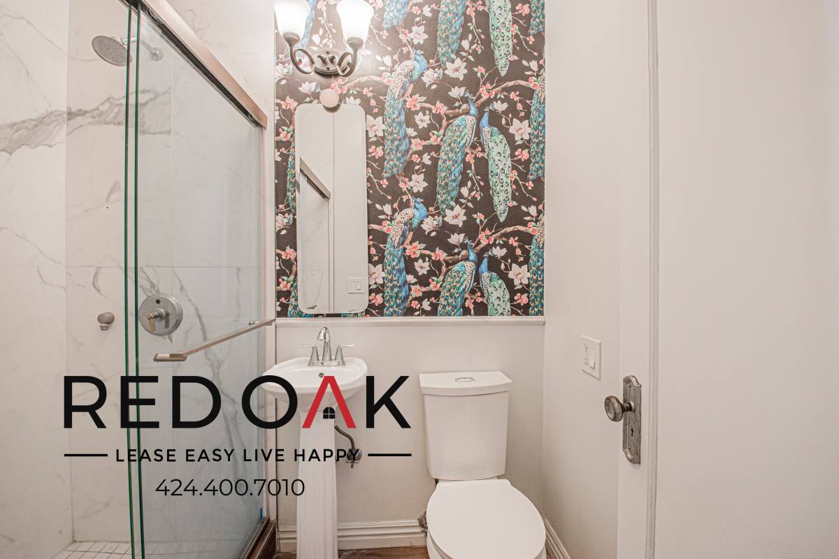 Apartment for rent at 2731 Beverly Blvd #411, Los Angeles, CA 90057